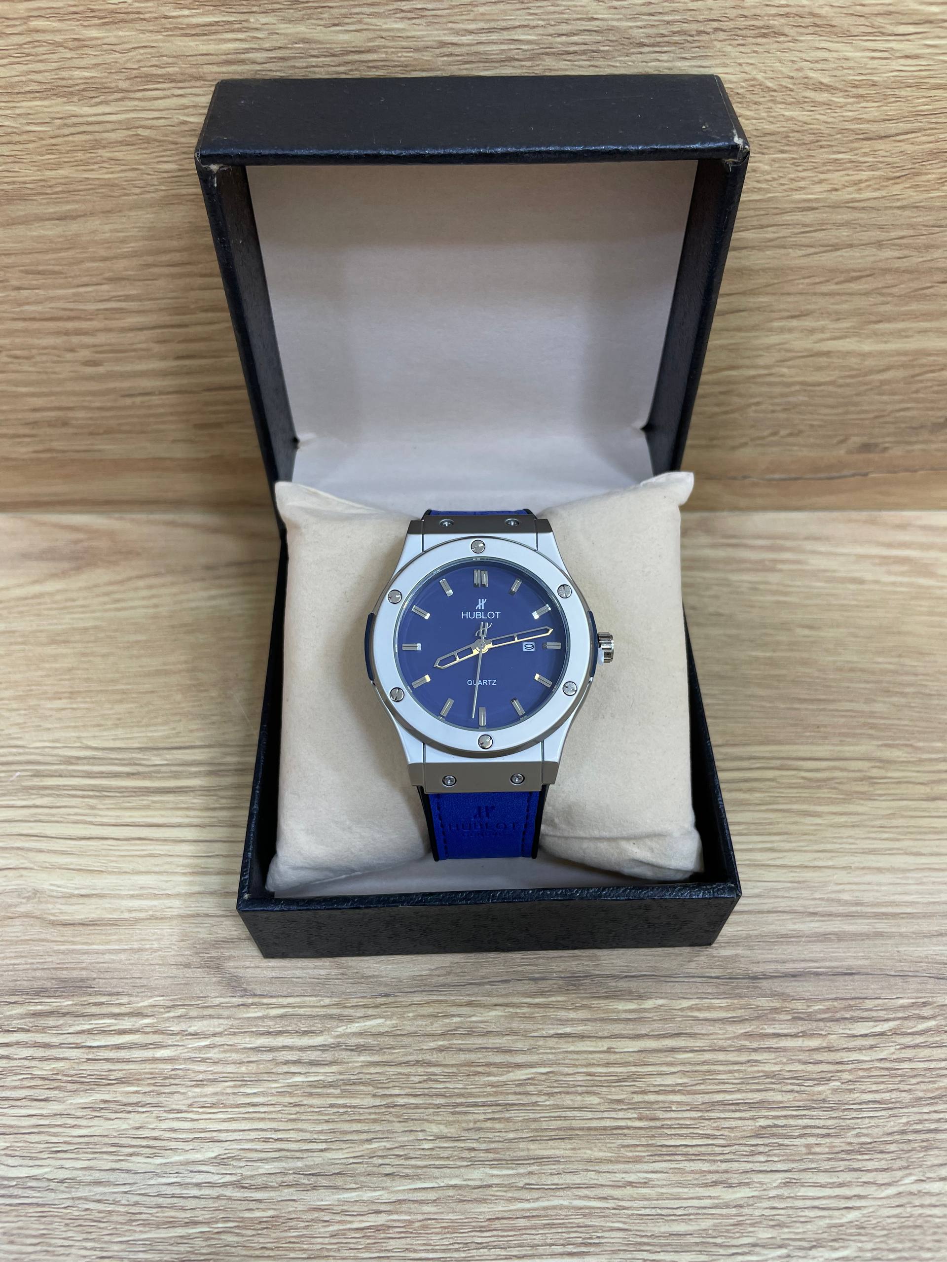 HUBLOT BOITE SIMPLE