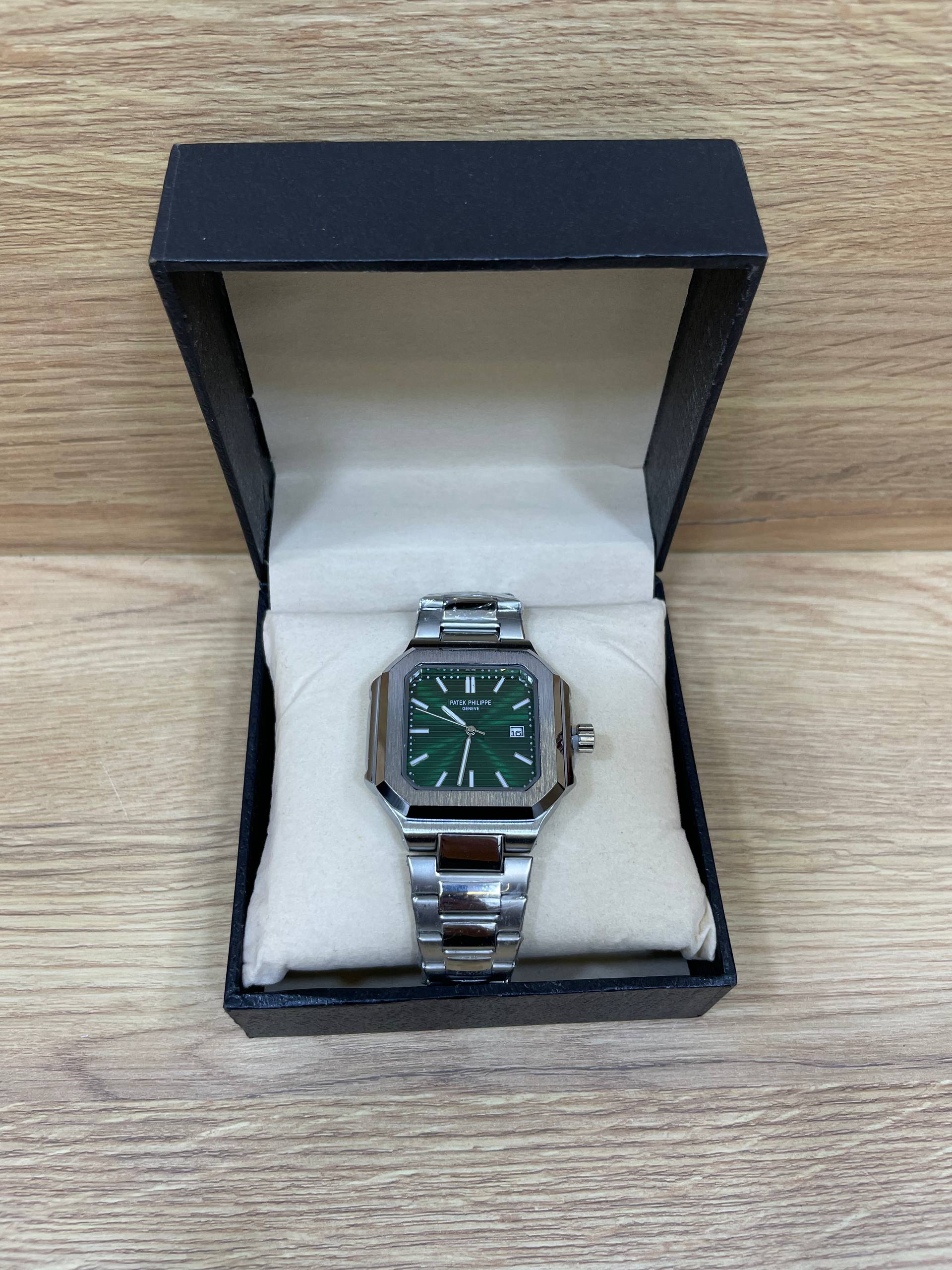 PATEK CARRÉ BOITE SIMPLE